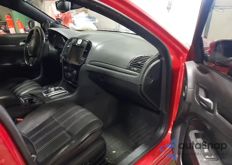 2015 Chrysler 300 300S z USA, uszkodzony, nr VIN 2C3CCAGG0FH860261